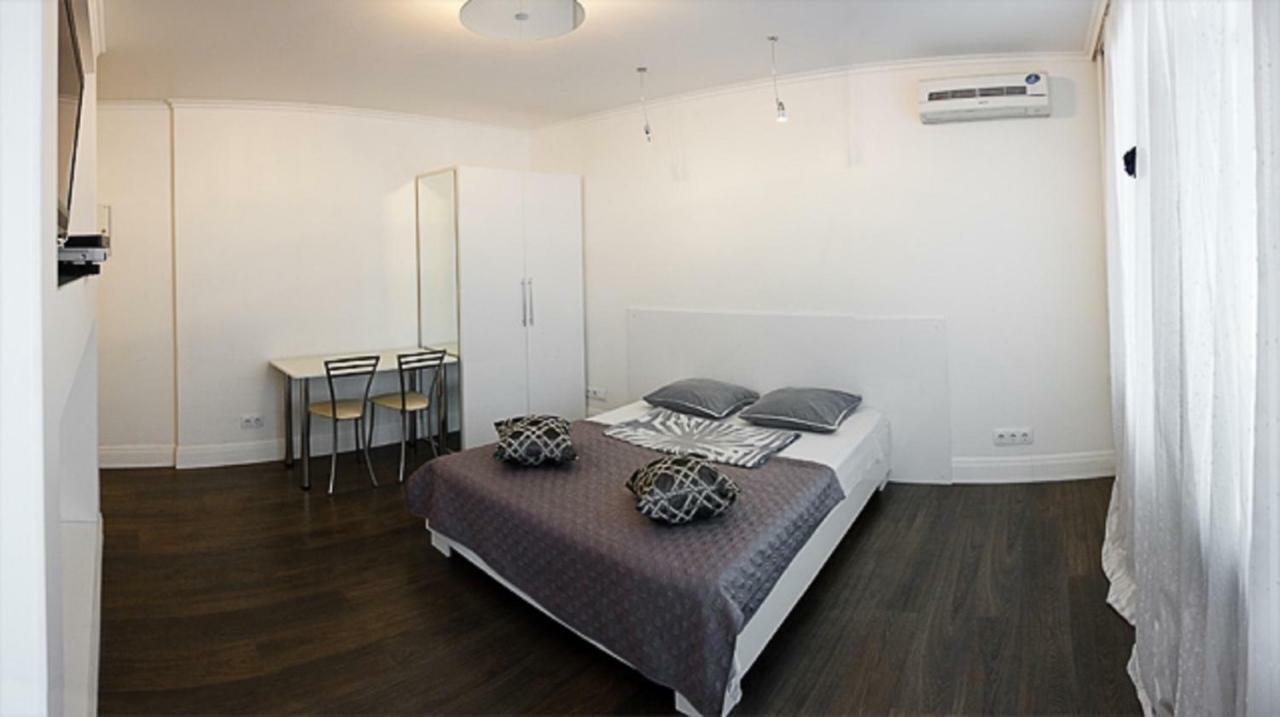 Great Studio Near The Pechersk Kyiv Exterior foto